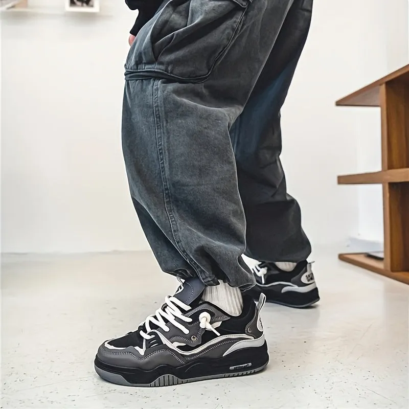 Geometric sporty sneakers - casual and trendy